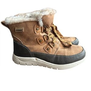 Khombu Betty Insulated Winter Boots Size 6